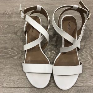 3/$5 💵 White sandals